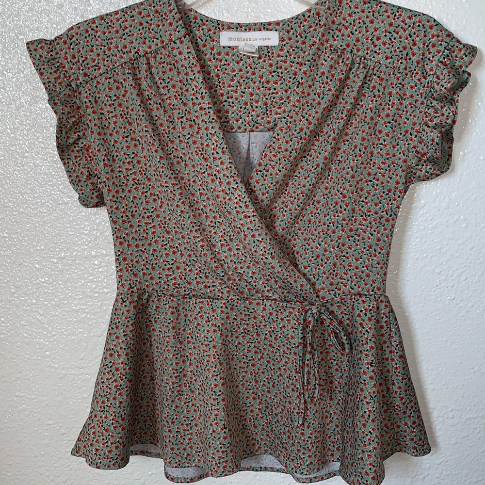 Medium top Monteau short sleeve with ruffle